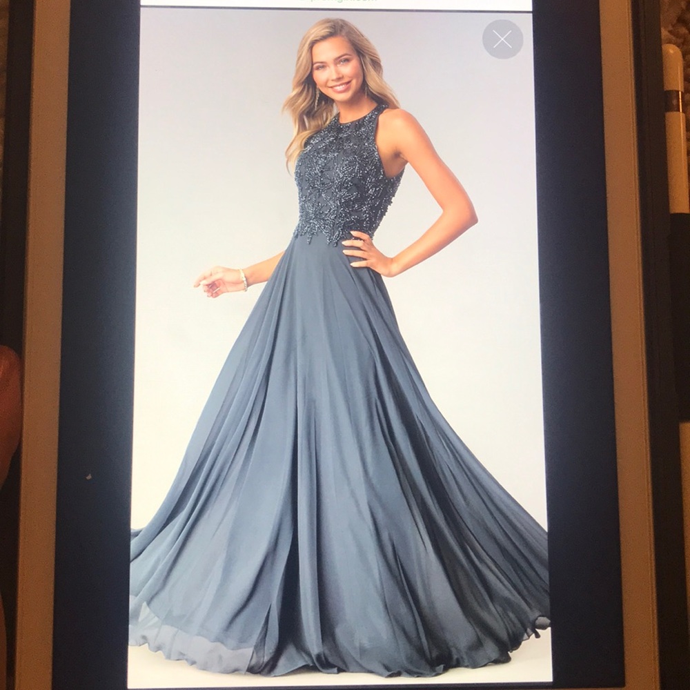 Milano formal prom dress only worn one!!